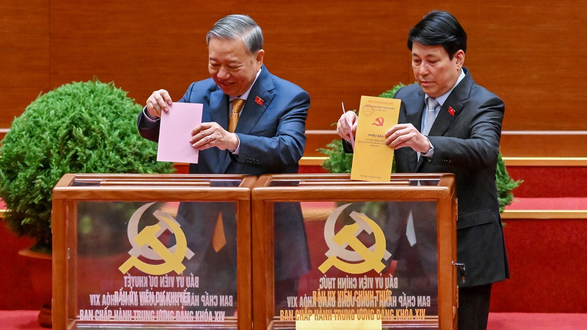 Bỏ phiếu Bầu Ban Chấp h&agrave;nh Trung ương Đảng kh&oacute;a XIV