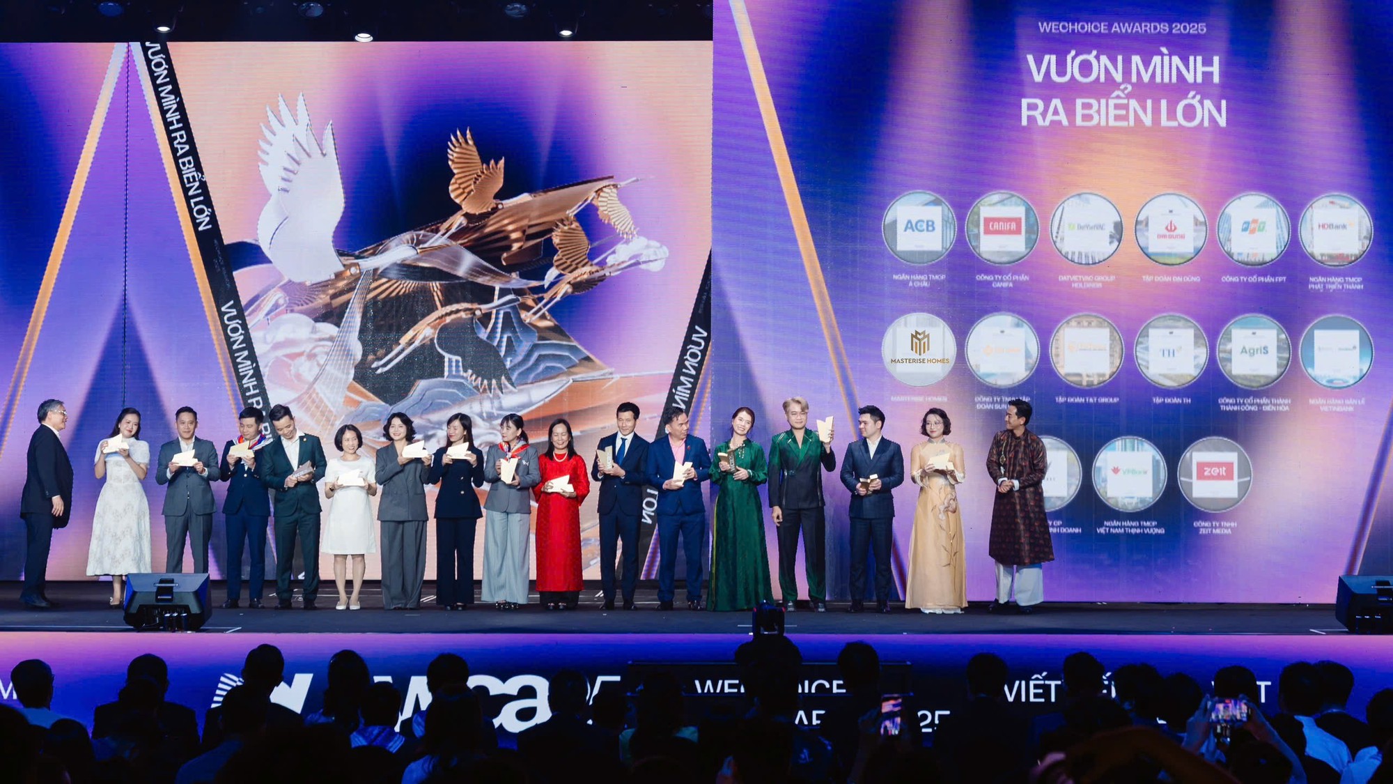 Masterise Homes 'Vươn m&igrave;nh ra biển lớn' tại WeChoice Awards 2025