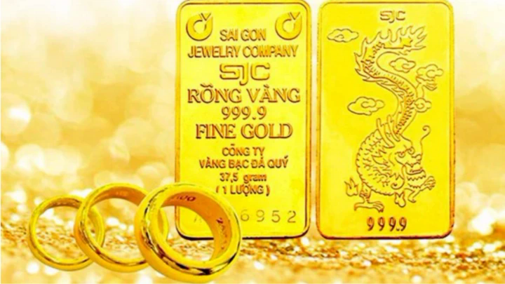 Gi&aacute; v&agrave;ng 9/4: V&agrave;ng trong nước v&agrave; v&agrave;ng thế giới đồng loạt giảm mạnh