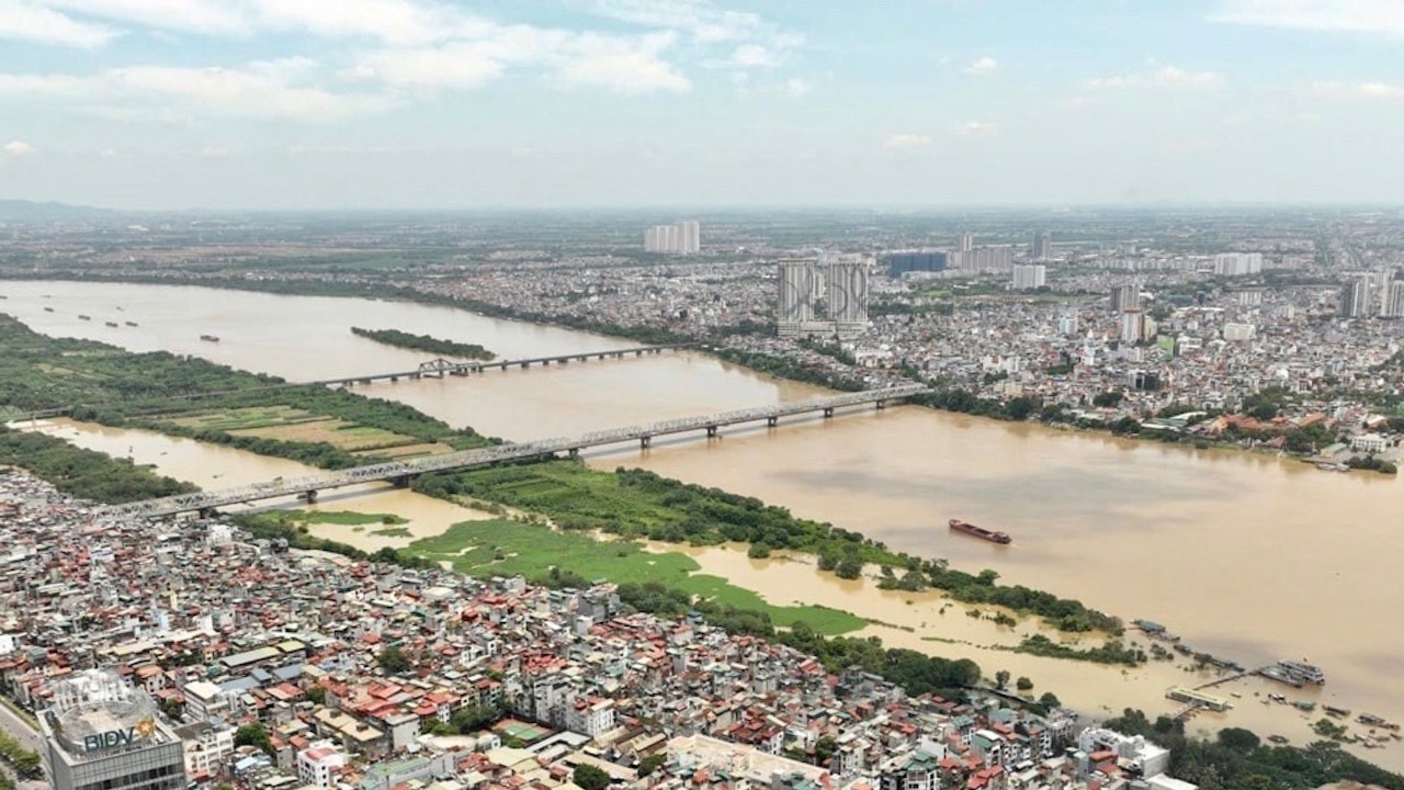 Th&aacute;ng 6, d&ograve;ng chảy s&ocirc;ng Hồng về H&agrave; Nội cao hơn trung b&igrave;nh nhiều năm