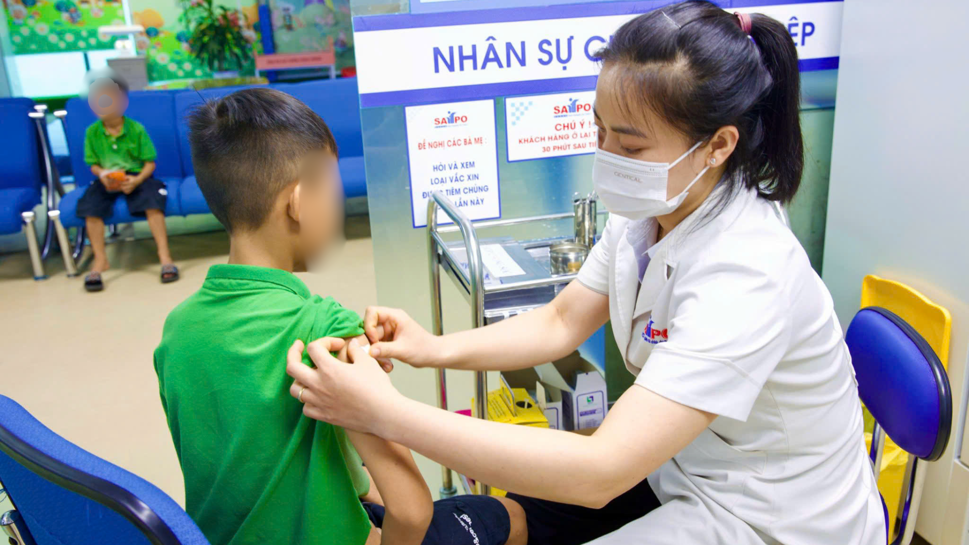 Ti&ecirc;m đủ mũi vắc-xin để ph&ograve;ng bệnh vi&ecirc;m n&atilde;o Nhật Bản