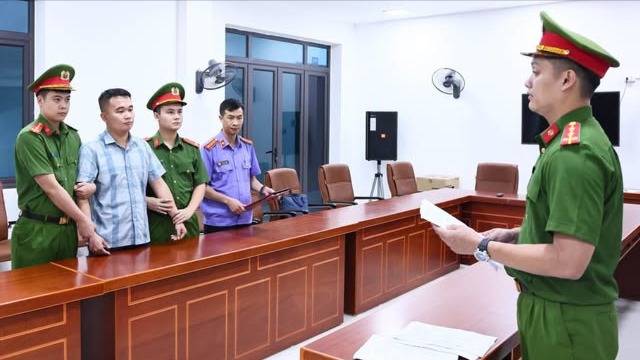 Khởi tố th&ecirc;m 15 bị can li&ecirc;n quan đến vụ điểm thi cao bất thường ở Tuy&ecirc;n Quang