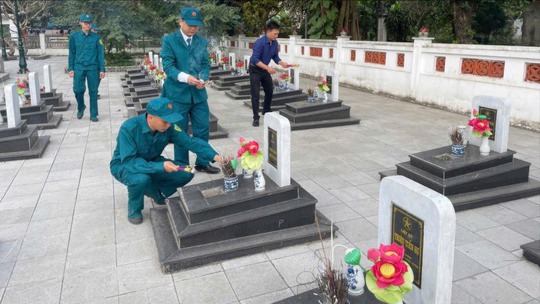 Th&ocirc;ng b&aacute;o t&igrave;m th&acirc;n nh&acirc;n liệt sĩ tại Nghĩa trang liệt sĩ Ngọc H&ograve;a, phường Chương Mỹ