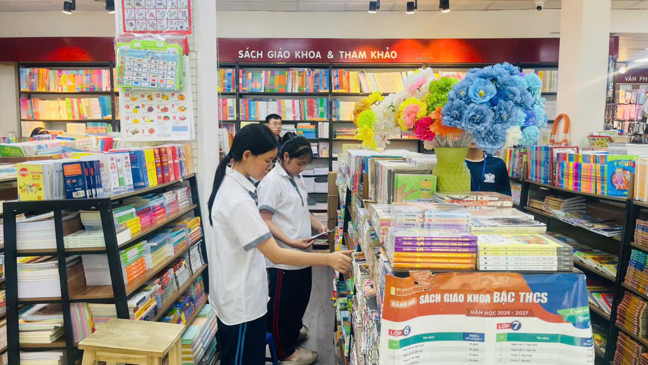 H&agrave; Nội miễn ph&iacute; SGK từ năm học 2027-2028, &aacute;p dụng cơ chế &ldquo;mượn - trả&rdquo;