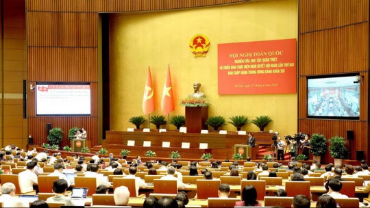 Bộ Ch&iacute;nh trị, Ban B&iacute; thư tổ chức Hội nghị to&agrave;n quốc qu&aacute;n triệt, triển khai thực hiện một số Nghị quyết, Chỉ thị