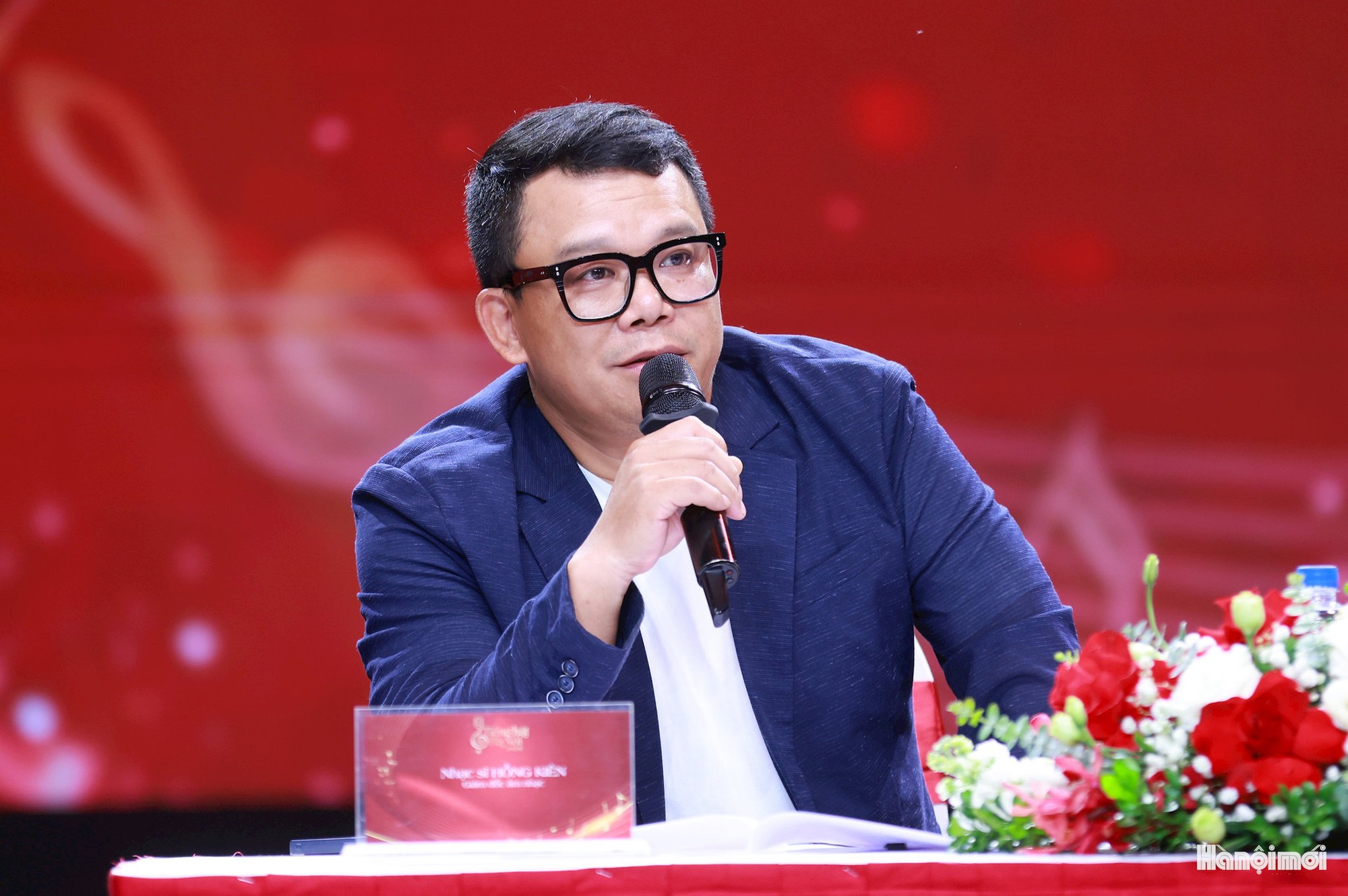 Nhạc sĩ Hồng Ki&ecirc;n: Đồng h&agrave;nh c&ugrave;ng c&aacute;c giọng ca trẻ tại &ldquo;Tiếng h&aacute;t H&agrave; Nội 2026&rdquo;- Ảnh 1.