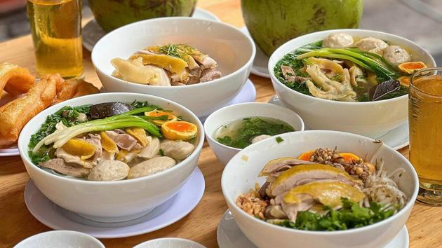 10 qu&aacute;n phở g&agrave; kh&ocirc;ng thể bỏ qua tại H&agrave; Nội