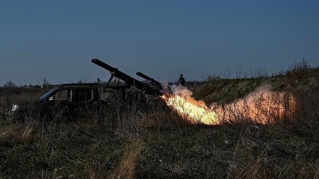 Nga chia cắt Avdiivka th&agrave;nh hai phần, Kiev gặp kh&oacute;