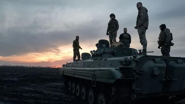 Qu&acirc;n đội Ukraine chấp nhận r&uacute;t lui, Avdiivka thất thủ