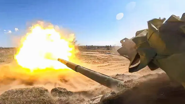 Nga chiếm được th&agrave;nh tr&igrave; quan trọng ở Donbass