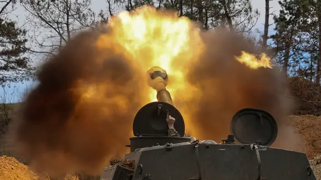 Nga d&ugrave;ng chiến thuật lạ, Ukraine sụp đổ li&ecirc;n ho&agrave;n ở Avdiivka