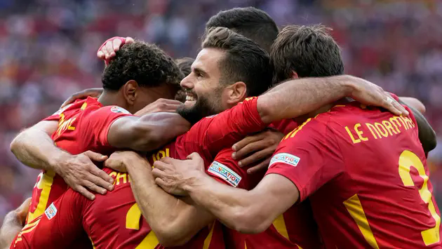T&acirc;y Ban Nha 3-0 Croatia: An b&agrave;i trong hiệp 1