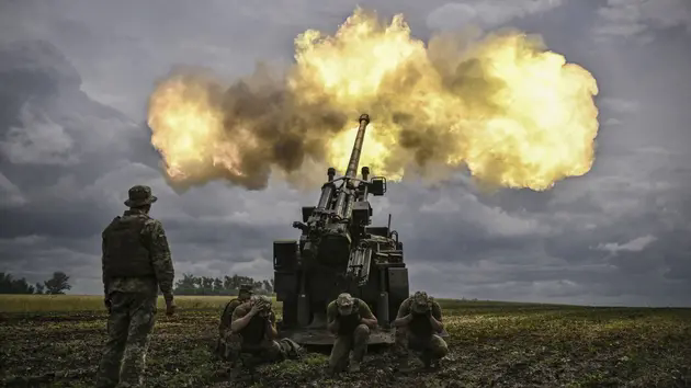 Nga duy tr&igrave; đ&agrave; tấn c&ocirc;ng tại Kharkov v&agrave; Donetsk