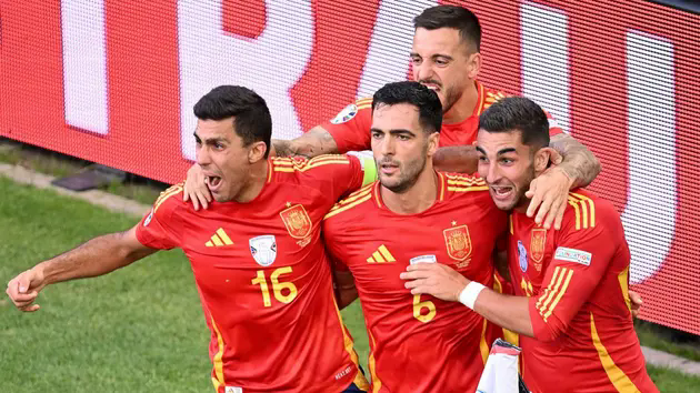 Chung kết Euro 2024: Thời cơ cho 'k&eacute;p phụ'?