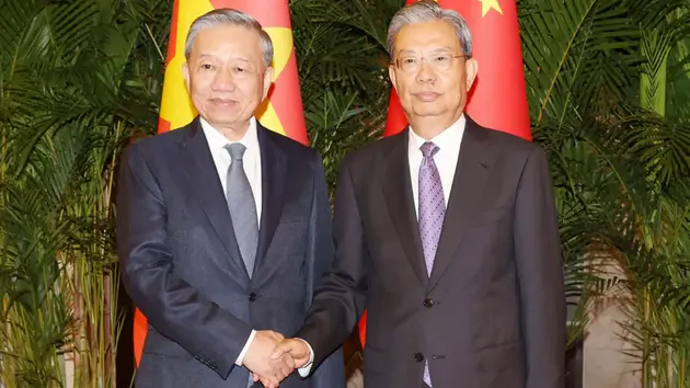 Tổng B&iacute; thư, Chủ tịch nước hội kiến Ủy vi&ecirc;n trưởng Nh&acirc;n đại to&agrave;n quốc Trung Quốc