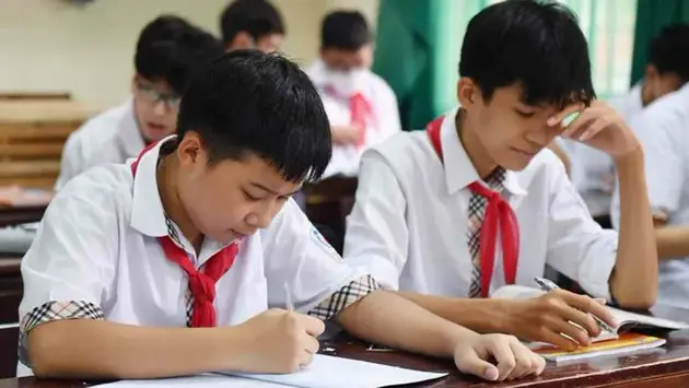H&agrave; Nội v&agrave; 9 tỉnh th&agrave;nh cho học sinh nghỉ học tr&aacute;nh b&atilde;o