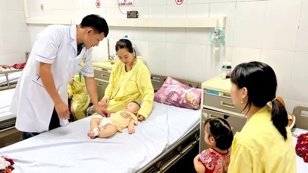 Đảm bảo c&ocirc;ng t&aacute;c kh&aacute;m chữa bệnh sau b&atilde;o