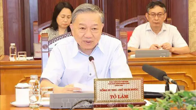 Tổng B&iacute; thư, Chủ tịch nước thăm hỏi đồng b&agrave;o bị ảnh hưởng b&atilde;o số 3