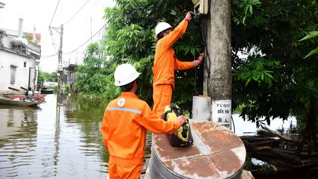 H&agrave; Nội ngừng cấp điện một số điểm ngập để đảm bảo an to&agrave;n