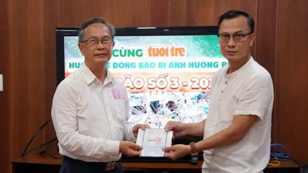 Gi&aacute;o sư gửi 1 tỷ đồng ủng hộ đồng b&agrave;o miền Bắc