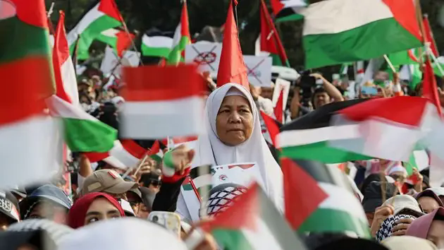 Biểu t&igrave;nh tr&ecirc;n khắp thế giới k&ecirc;u gọi ngừng bắn tại Gaza
