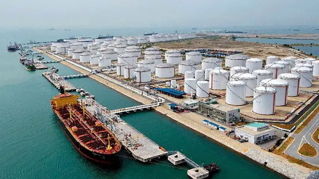 Israel chuẩn bị kh&ocirc;ng k&iacute;ch cảng dầu chiến lược của Iran?