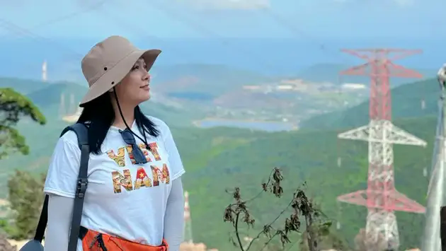 Ta tự h&agrave;o bước tr&ecirc;n những tầng kh&ocirc;ng