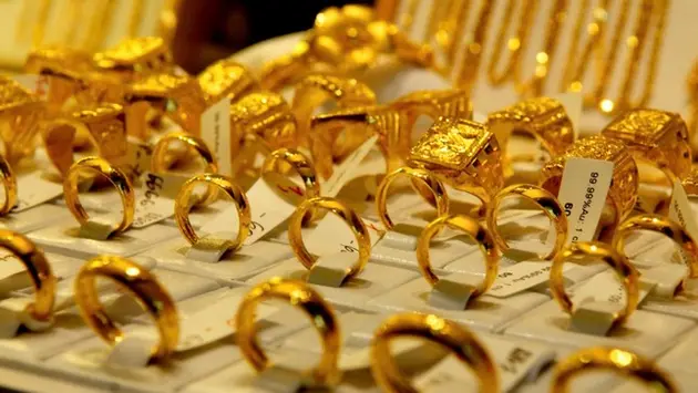 Gi&aacute; v&agrave;ng nhẫn trơn lần đầu vượt 85 triệu đồng