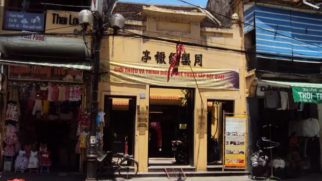 Đ&igrave;nh cổ Đồng Lạc giữa phố phường H&agrave; Nội