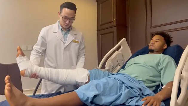 Xu&acirc;n Son tập luyện, ăn ki&ecirc;ng theo lộ tr&igrave;nh 6 th&aacute;ng