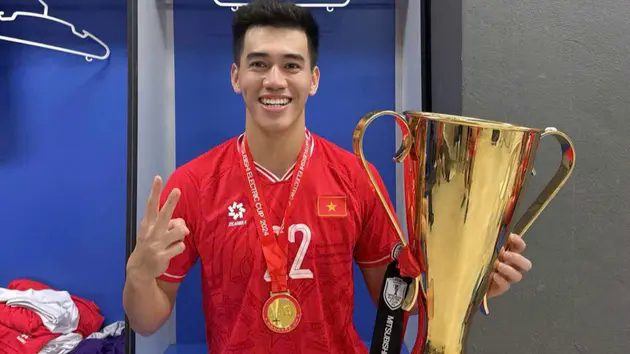 Ban Tổ chức ASEAN Cup xin lỗi tuyển Việt Nam v&agrave; Tiến Linh