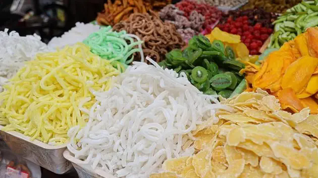 Mứt Tết kh&ocirc;ng tăng gi&aacute;