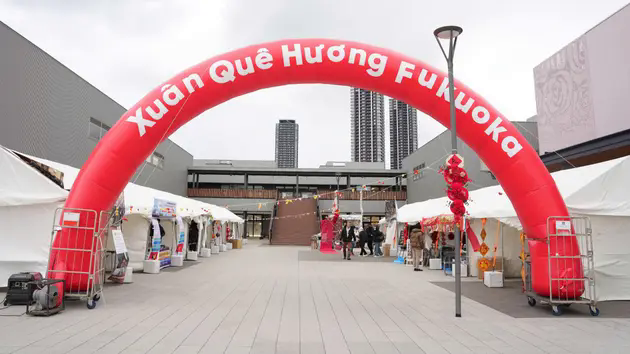 Xu&acirc;n qu&ecirc; hương, Tết đại đo&agrave;n kết tại Fukuoka