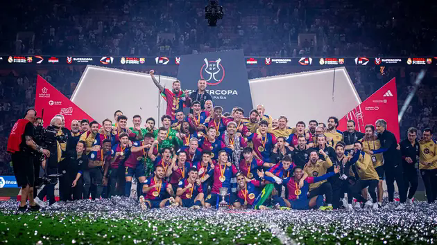 Barca v&ugrave;i dập Real Madrid, đoạt Si&ecirc;u c&uacute;p T&acirc;y Ban Nha