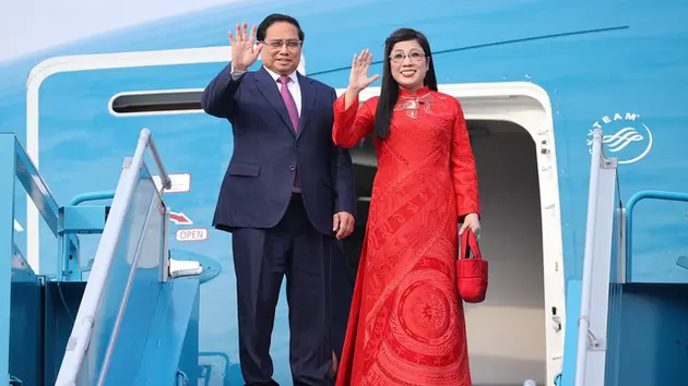 Thủ tướng l&ecirc;n đường thăm Ba Lan, S&eacute;c v&agrave; tham dự WEF