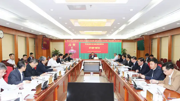Khiển tr&aacute;ch nguy&ecirc;n Tổng cục trưởng Tổng cục đường bộ Việt Nam