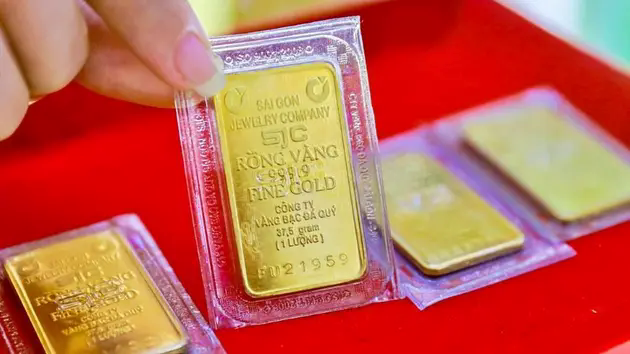 Gi&aacute; v&agrave;ng trong nước ng&agrave;y 18/1: Nối d&agrave;i đ&agrave; tăng