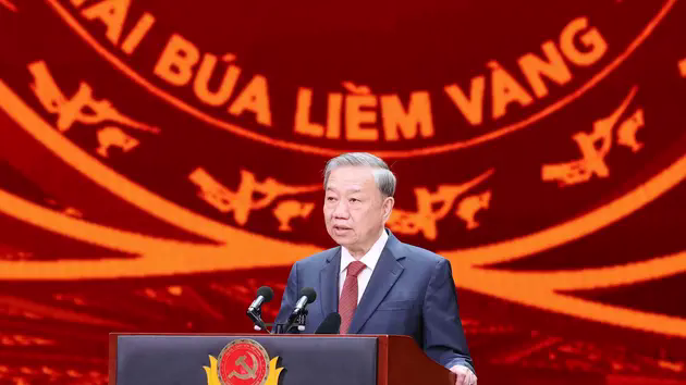 Tổng B&iacute; thư T&ocirc; L&acirc;m: 'B&aacute;o ch&iacute; phải ph&aacute;t triển tương xứng, vươn m&igrave;nh c&ugrave;ng d&acirc;n tộc'