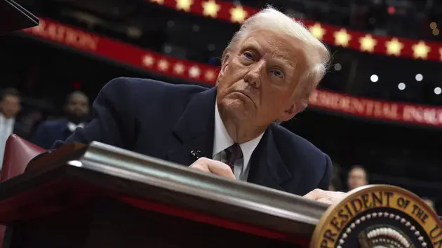 &Ocirc;ng Trump gia hạn lệnh cấm TikTok th&ecirc;m 75 ng&agrave;y