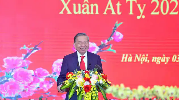 Tổng B&iacute; thư T&ocirc; L&acirc;m gặp mặt, ch&uacute;c Tết Văn ph&ograve;ng Trung ương Đảng