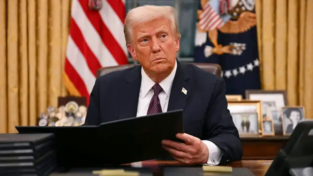 &Ocirc;ng Trump: 'Ukraine c&oacute; thể thuộc về Nga v&agrave;o ng&agrave;y n&agrave;o đ&oacute;'