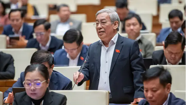 Đề xuất Thủ tướng c&oacute; quyền kiến nghị Quốc hội bỏ phiếu t&iacute;n nhiệm với bộ trưởng