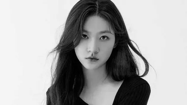 Diễn vi&ecirc;n Kim Sae Ron đột ngột qua đời ở tuổi 25