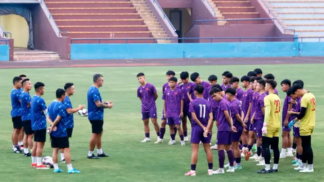 Nhiều cầu thủ U17 Việt Nam vắng mặt trong ng&agrave;y hội qu&acirc;n