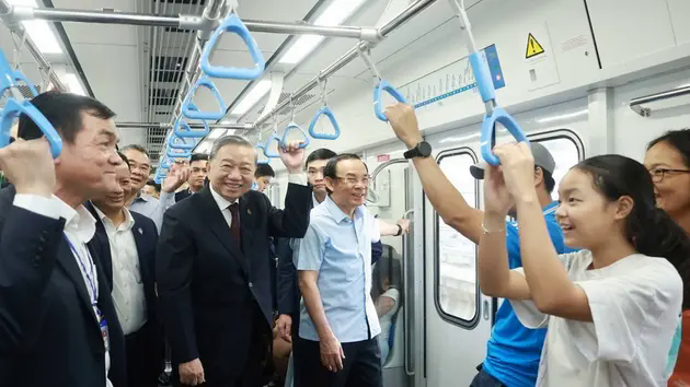 Tổng B&iacute; thư T&ocirc; L&acirc;m trải nghiệm thực tế Tuyến Metro Bến Th&agrave;nh - Suối Ti&ecirc;n
