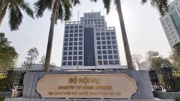 Hơn 180 c&aacute;n bộ Bộ Nội vụ xin nghỉ hưu sớm