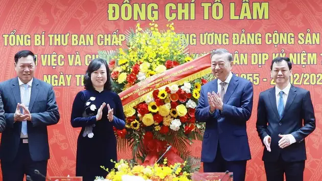 Tập trung th&aacute;o gỡ r&agrave;o cản để ng&agrave;nh y tế vươn dậy