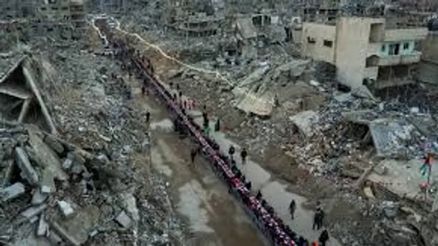 Israel chặn viện trợ v&agrave;o Gaza