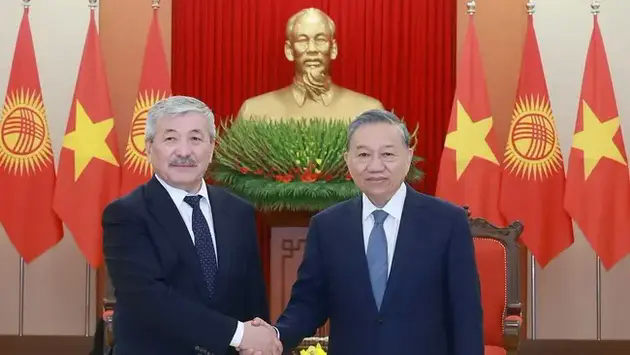 Tổng B&iacute; thư T&ocirc; L&acirc;m tiếp Thủ tướng Kyrgyzstan Adylbek Kasimalyev