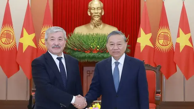 To&agrave;n văn Tuy&ecirc;n bố chung về chuyến thăm ch&iacute;nh thức Việt Nam của Thủ tướng Cộng h&ograve;a Kyrgyzstan